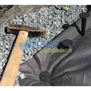 Siyah Peyzaj Örtüsü 1mt x 50mt 90gr/m² | Yabani Ot Önleyici Malç Kumaşı + Çivili ✅ - Görsel 4